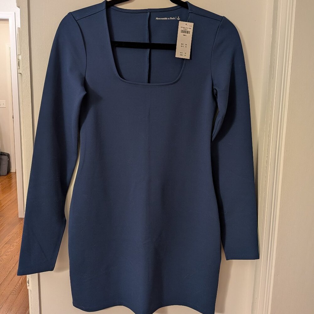 Abercrombie and Fitch long sleeve square neck blue dress size small